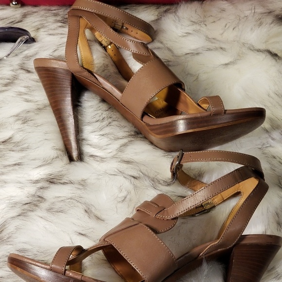 Italian LEATHER J.Crew Heels Shoes Final Markdown - Picture 3 of 8